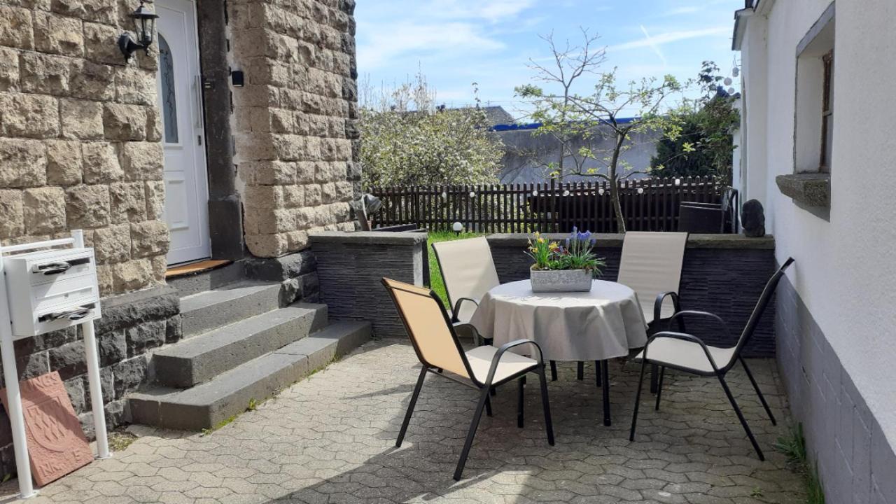 Ferienwohnung Am Vulkanpfad Ettringen  Esterno foto